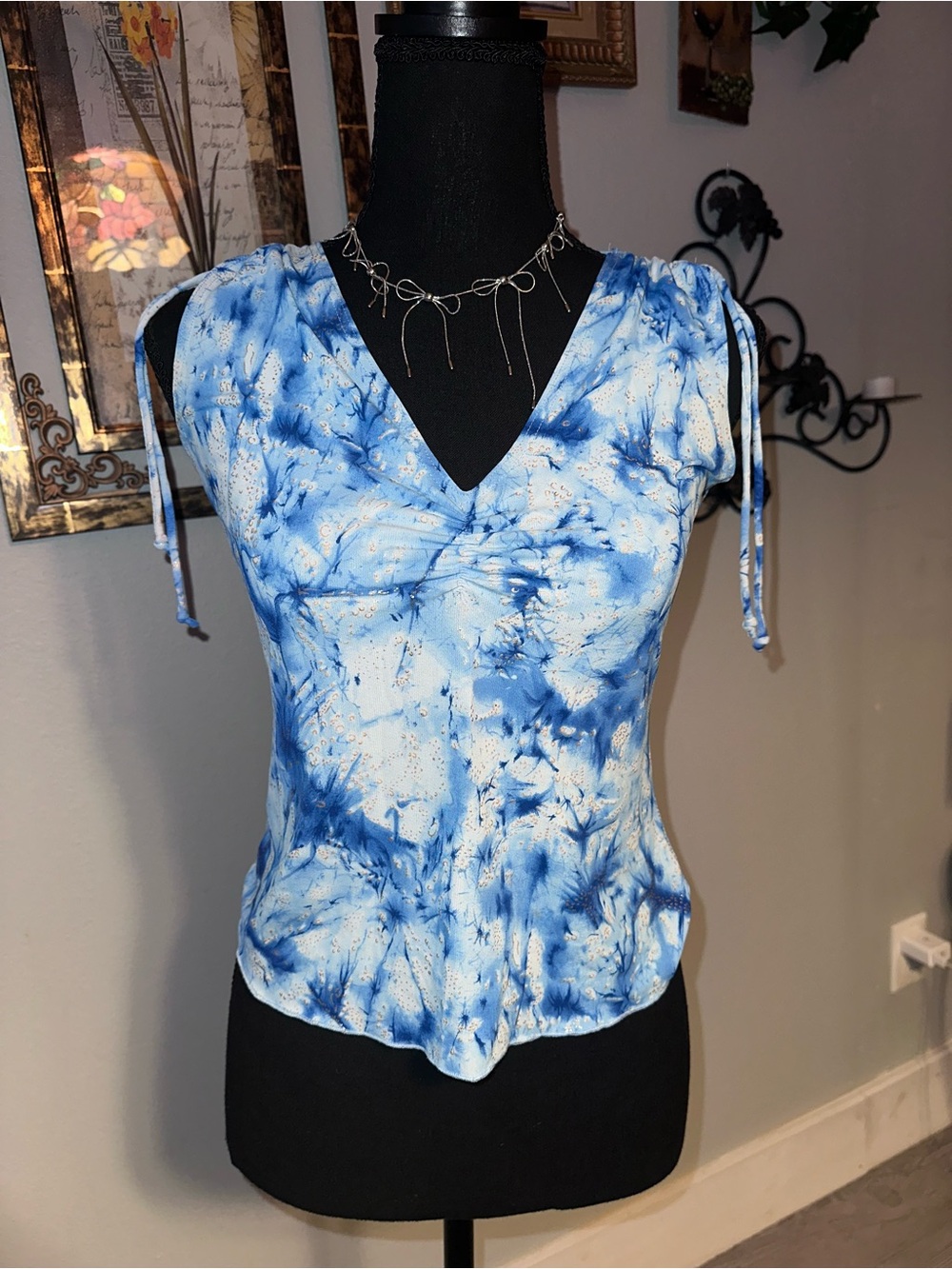 Vtg CLO Blue White Tie-Dye V-Neck Tank Top Tie Shoulder Strap Women’s, S